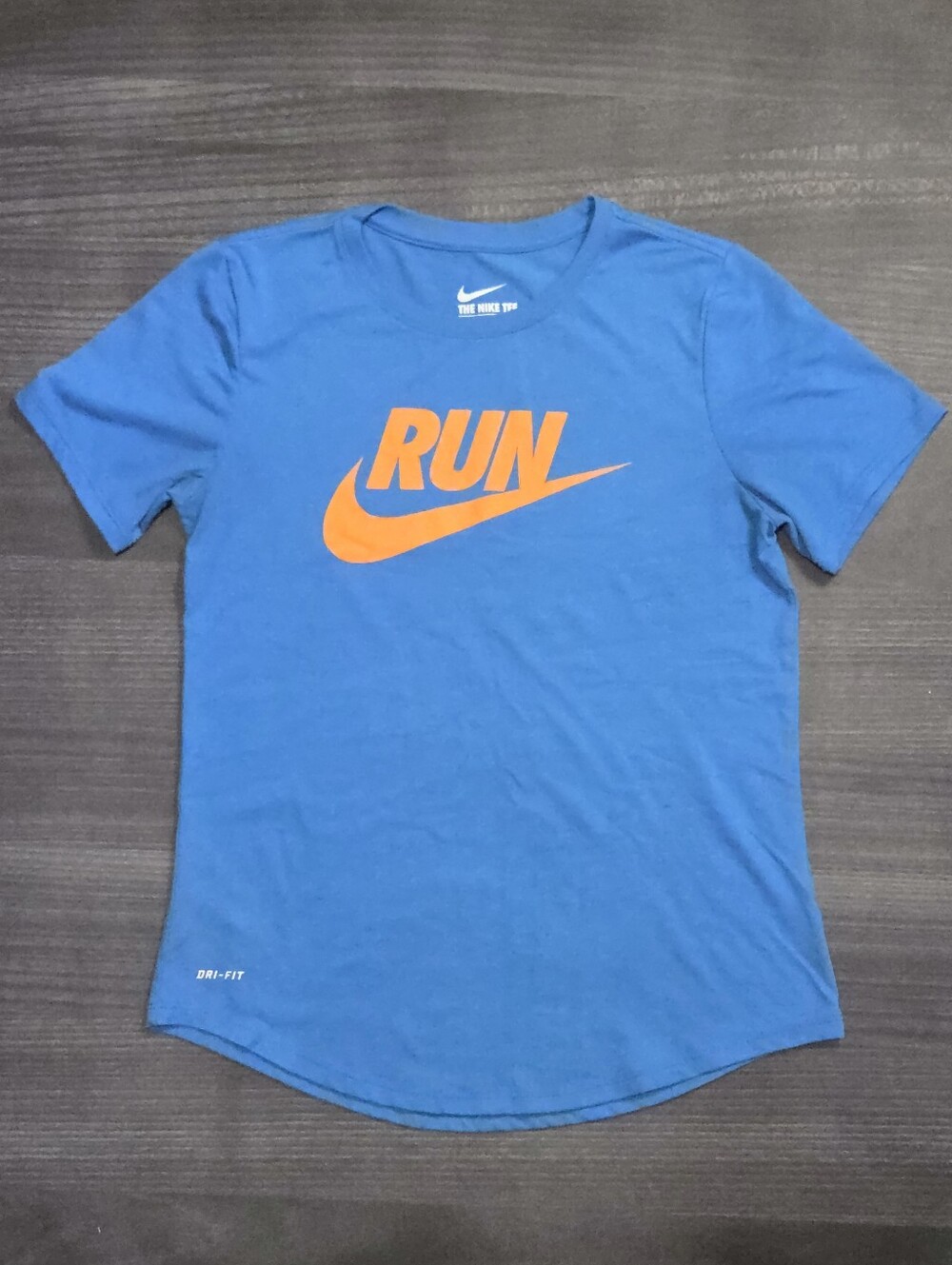 The Nike Tee Women's Dri-FIT Run Athletic Cut T-Shirt Size Small